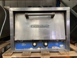 Bakers Pride Pizza Oven - Good Working order - Removed from School Kitchen