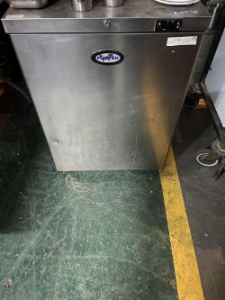 Foster under counter Fridge