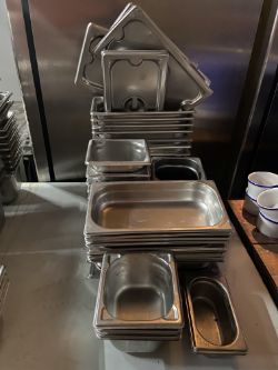 Large selection of various sized Gastro Pots - 10 Large included - 40 Pots in total