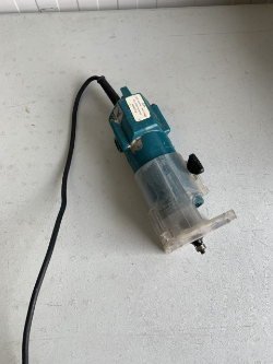 Makita 3703 Router Trimmer - Removed from joiners shop - Untested