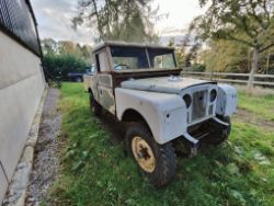 Galvanised Chassis Land Rover - Petrol engine - Project vehicle - Non runner