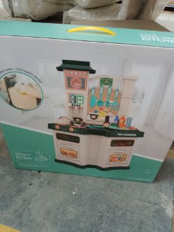 18 x Brand New Kids Play Kitchen