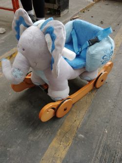 (P117) - 1 pallet of 20 x Blue elephant rocking horses with wheels