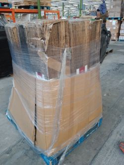 1 Pallet Containing 12 x Appears New 2.4m Tree Arches + Fibre Optic Tree