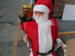 1 pallet containing High value Christmas & Summer Stock - 2 x Full Size Santas!!