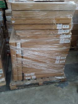 (P138) - 1 pallet of 18 x New corner desks