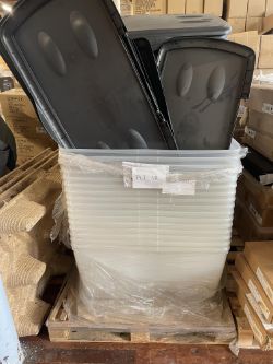 RW/ PLT 18 - 39 X Brand new B&Q Large Storage Box 120QT - with Lid
