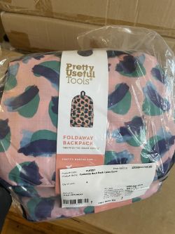 RW/ PLT 29 - 72 X BRAND NEW WILD & WOLF - Foldaway Backpack - Camo Coral