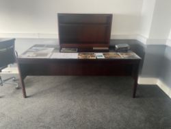 Contents of board room