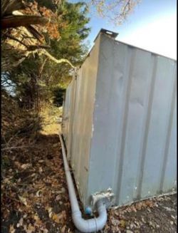 Toilet block unit - approx 24' x 8' - Plus VAT