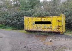 40 yard hook bin - swing door - ready to work - Plus vat