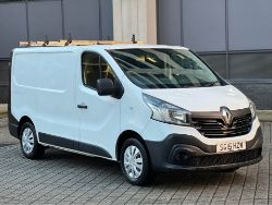 Renault Traffic Business Edition 1.6 Bi-Turbo - DIESEL SWB 2015 Euro 5 ULEZZ FREE - SG15 HZW