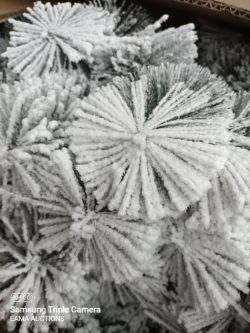 (L93) - 1 Pallet Containing Approx 6 Brand New artificial Xmas trees snow effect