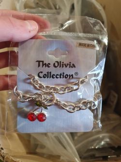 The olivia collection necklaces approximately 350 box no 161