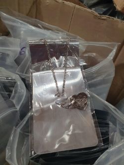 The olivia collection necklaces approximately 700 box no 182