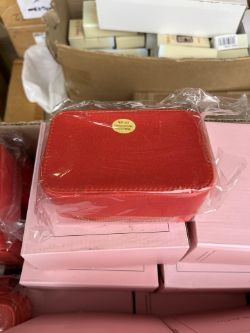 Box 2 Contains approx 17 Purses