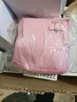 Mixed purses approximately 210 box no 176
