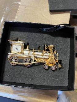 Train clock approx 10 box 16
