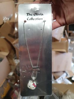 The olivia collection necklace approximately 500 box no 158