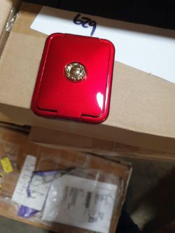 Makeup case approximately 48 box no 98