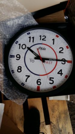 Clock approximately 5 box no 40