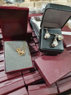 Mixed ear rings and necklaces approximately 450 box no 181