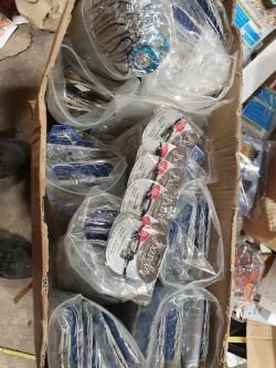 Mixed+B2:B189 necklaces and bracelets approximately 700 box no 196