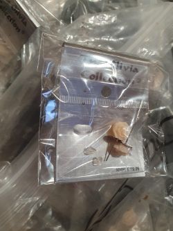 The olivia collection ear rings approximately 700 box no 169