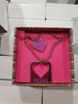 Necklaces approximately 700 box no 183