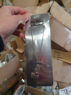 The olivia collection necklace approximately 350 box no 159