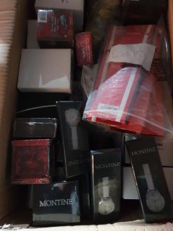 Mixed watches approximately 200 box no 147