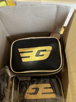 box 9 Contains Approx 50 - Mens Wallet