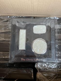 Box 4 - Contains Approx 40 Gift Sets