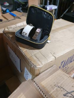 Watch set approximately 40 box no 106