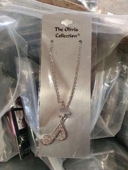 The olivia collection approximately 500 box no 157