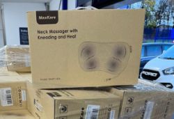 10 x BRAND NEW NECK MASSAGERS WITH KNEADING AND HEAT