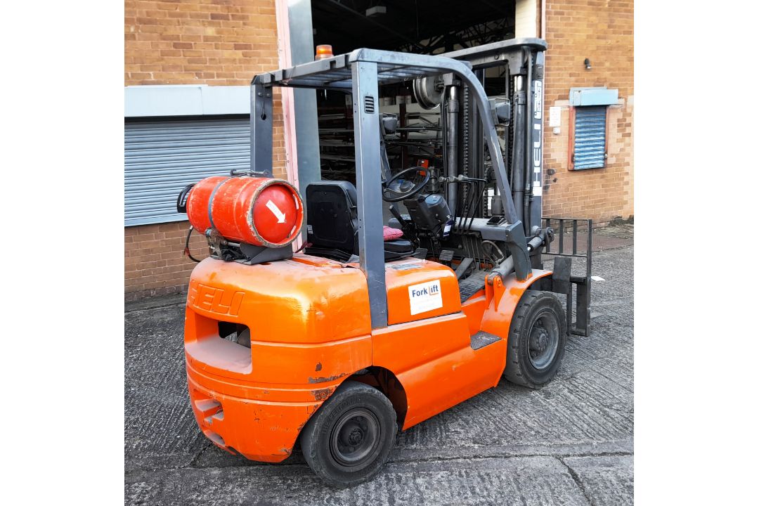 Heli HFG25 LPG forklift truck, Year 2007, Serial Number 0302038099, Rated Capacity 2500KG, Hours - Image 4 of 10