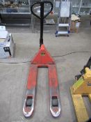 Chadwick pallet truck capacity 2.5 tonne