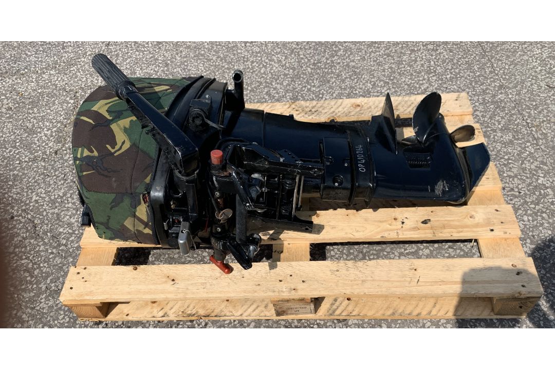 Outboard Motor: Mariner 25Hp Low Hours - Image 2 of 5