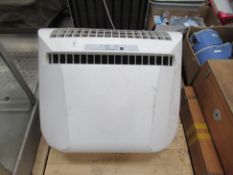 A Windy Air Conditioning Unit. Please note there is a £5 Plus VAT Lift out Fee on this lot
