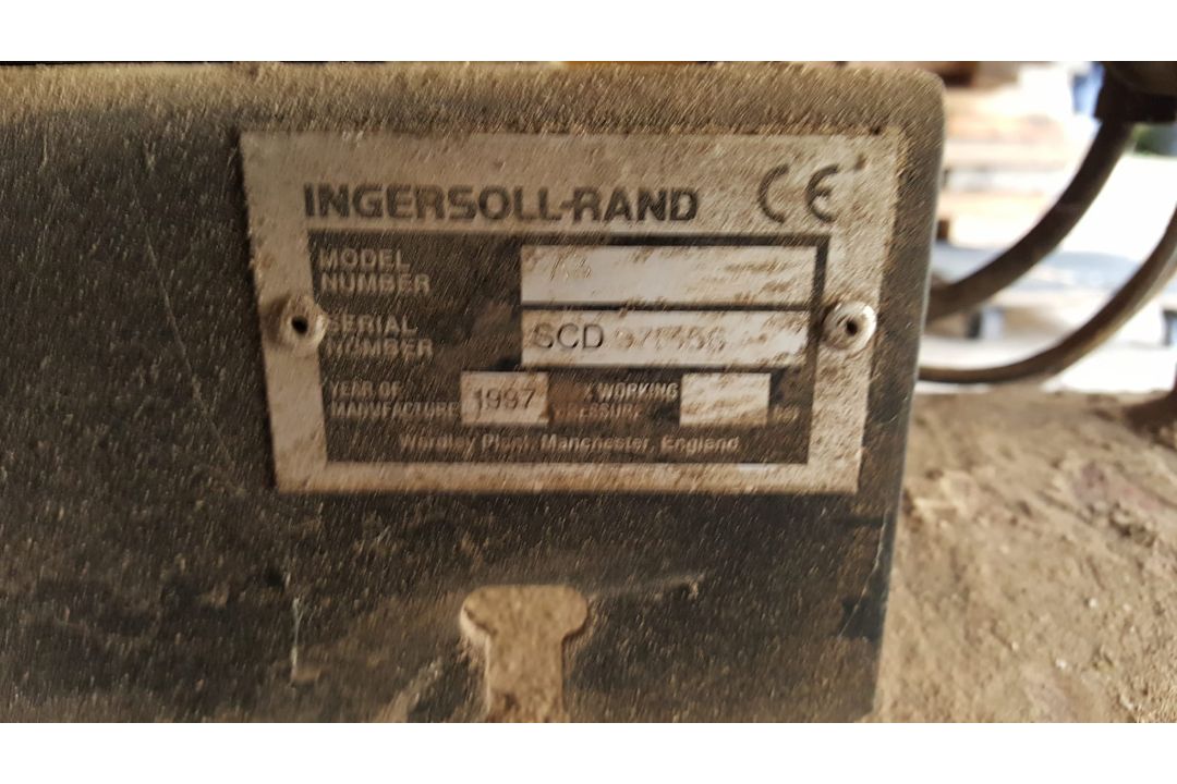Avenger/Ingersoll Rand 240V Compressor - Image 3 of 4