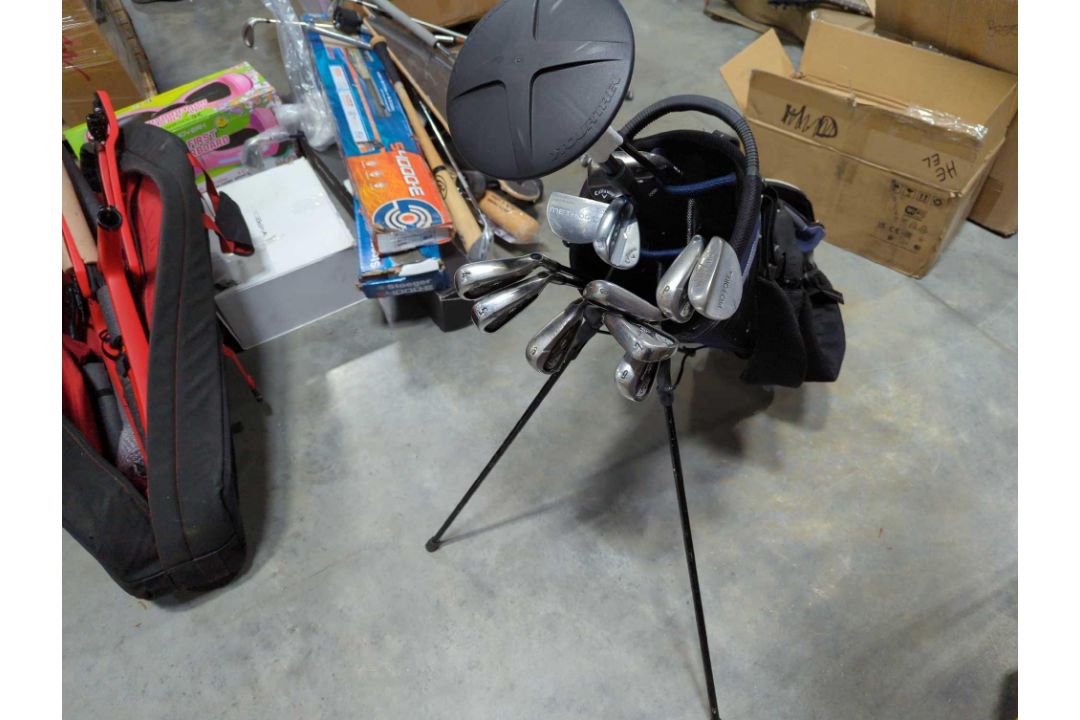 TREASURE PALLET Aruba 560 series outdoor access points, bike frame, guitars, and more - Image 17 of 41
