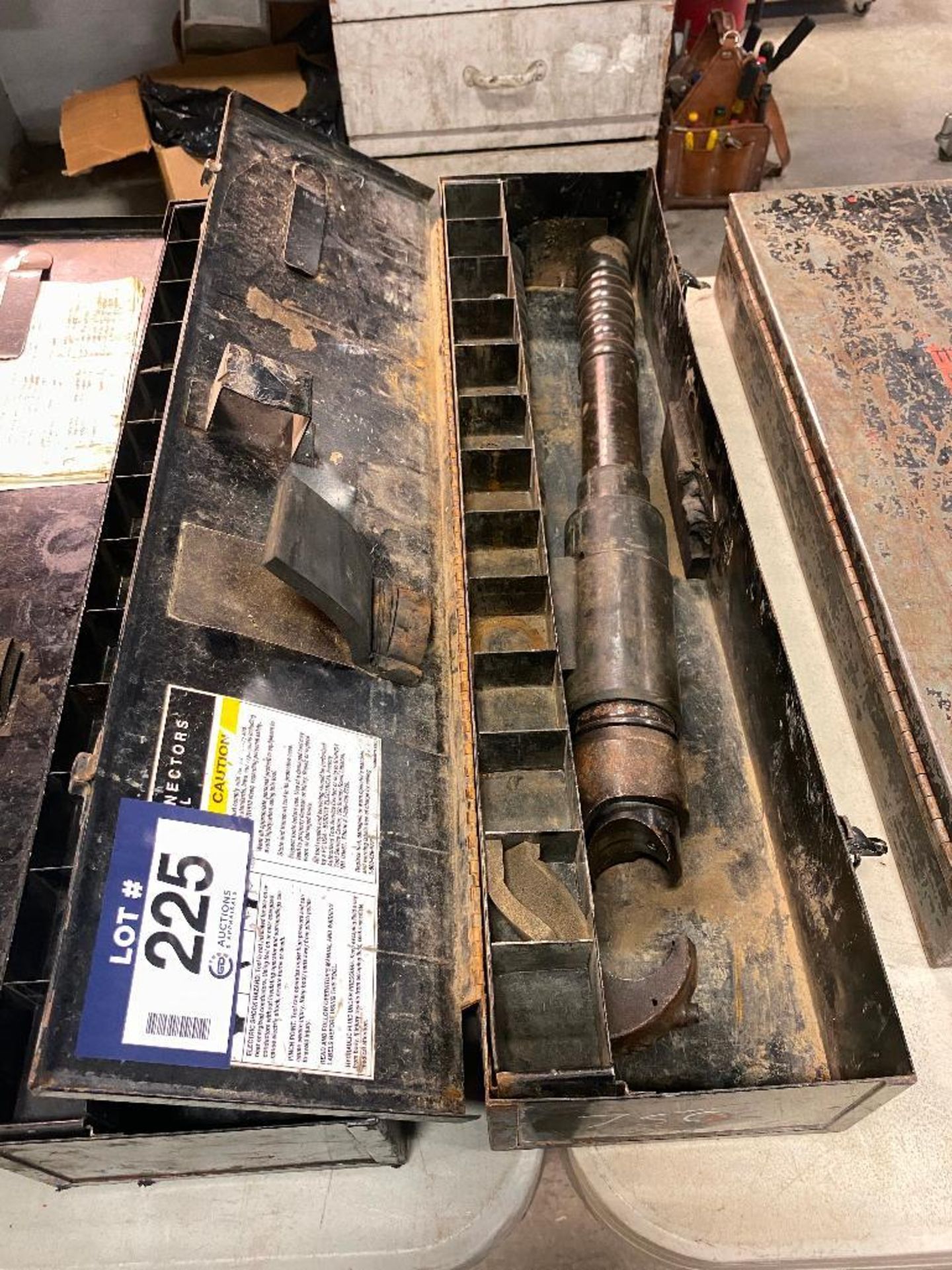 Burndy Hypress 750 Revolver Hydraulic Crimper - Image 2 of 3
