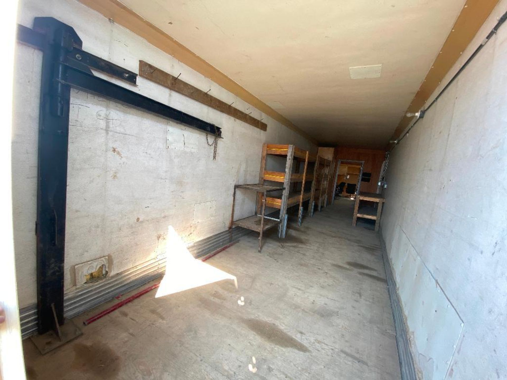 T/A 48' Insulated Office/ Tool Crib Trailer VIN#: OBL - Image 7 of 15