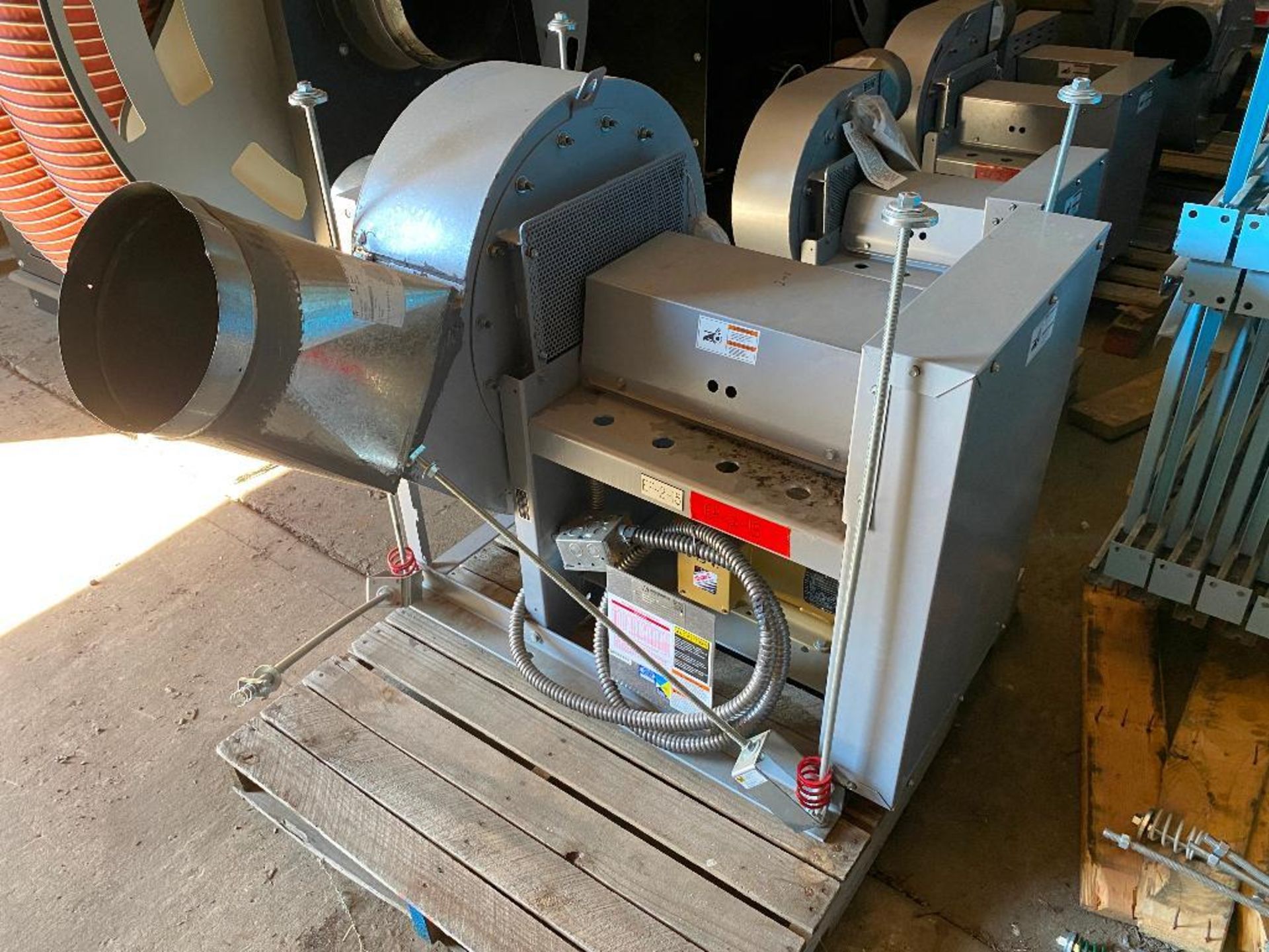 AQC Dust Maxireel XL Reel Exhaust Hose System w/ Greenheck 13-IPA-SD-10 Industrial Process Fan - Image 5 of 13