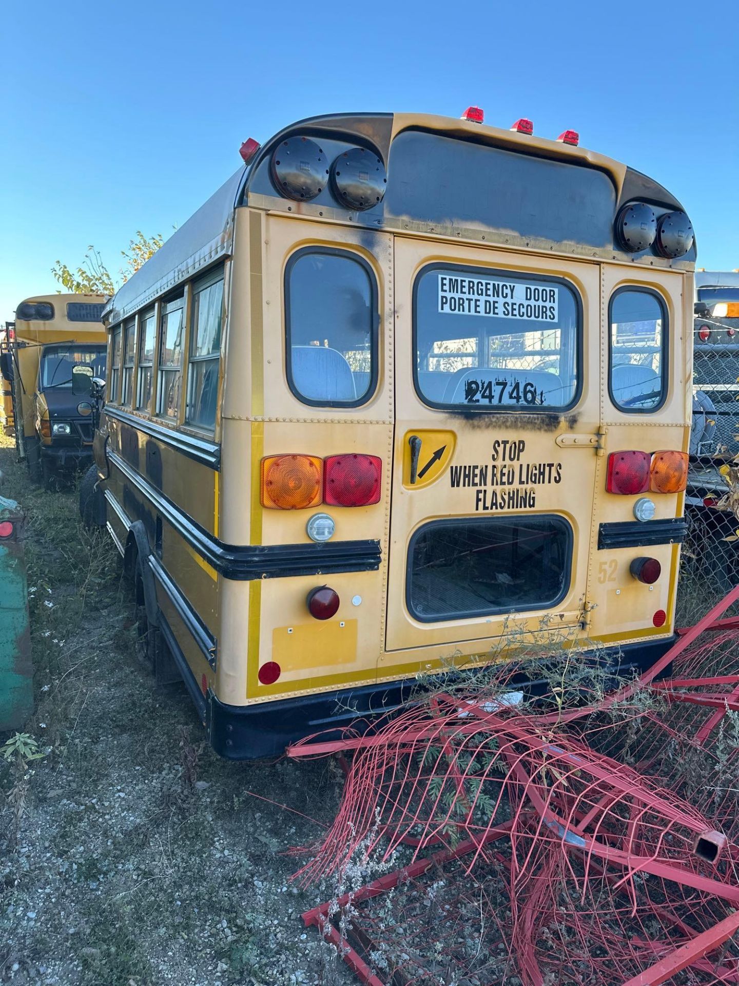 2006 Ford Econoline School Bus VIN: 1FDSE35P26HA91442 *FOR PARTS* - Image 3 of 8