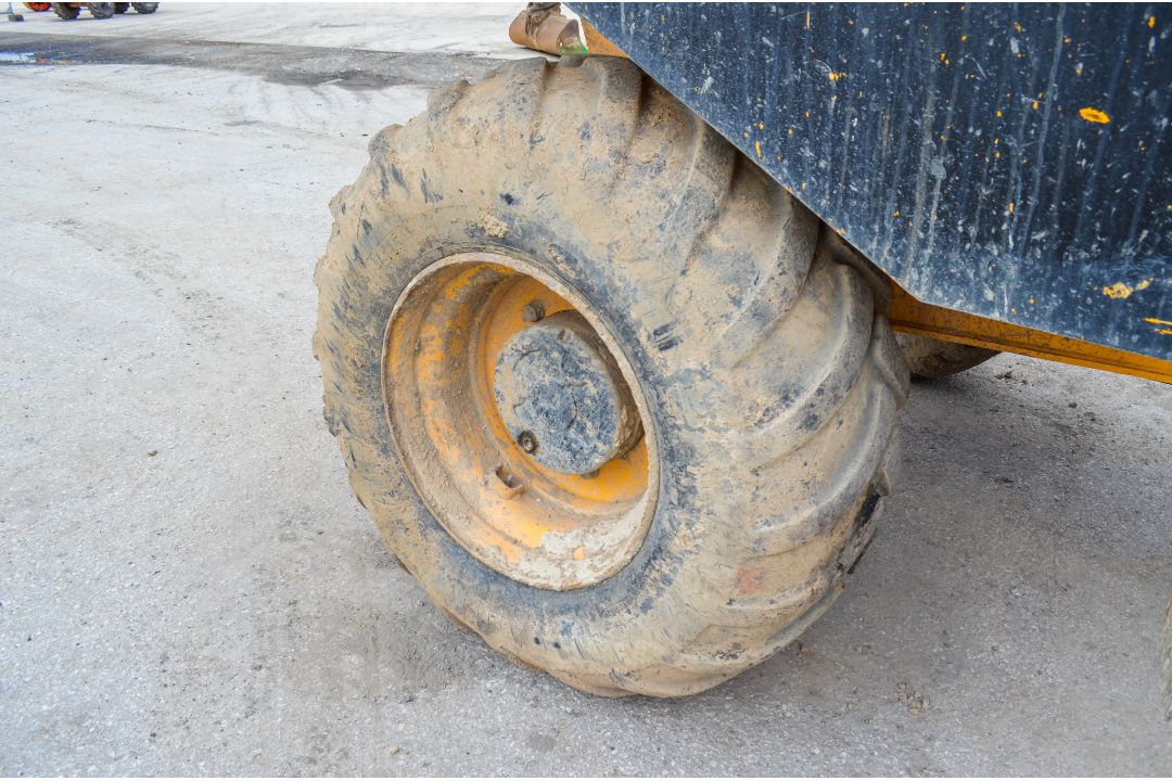 JCB 9FT 9 tonne straight skip dumper  Year: 2018 S/N: 2780323 ** note to bidders, this machine has - Image 10 of 19
