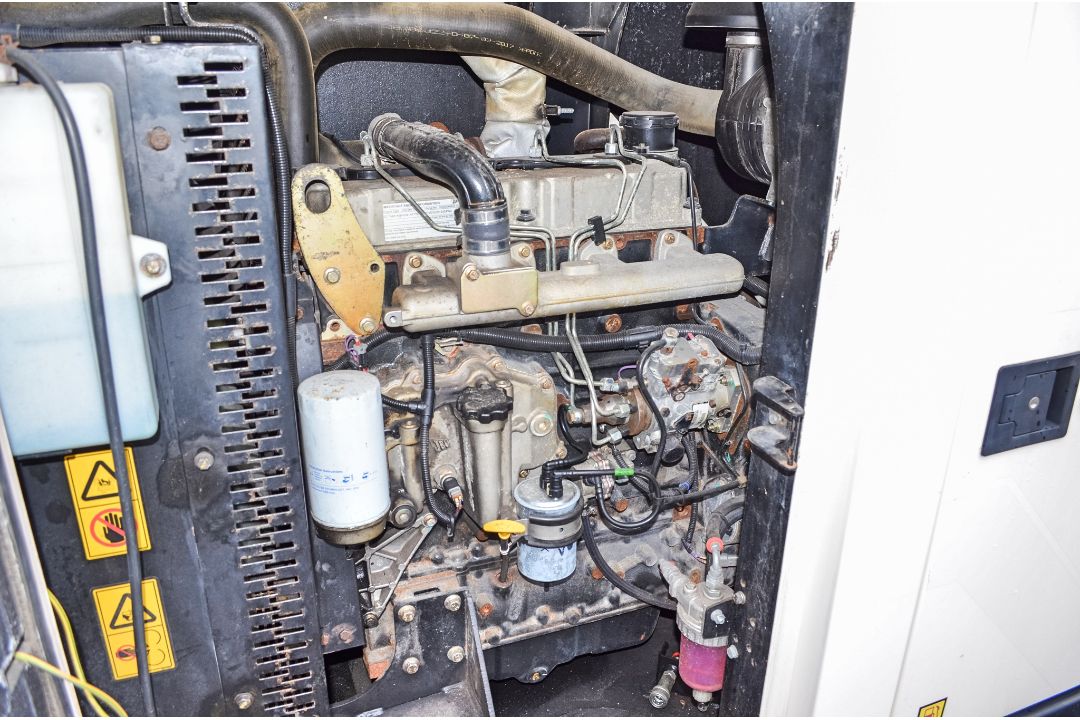 JCB G60 RS 60 kva diesel driven generator Year: 2017 S/N: 2482062 Recorded Hours: 20699 - Image 5 of 11