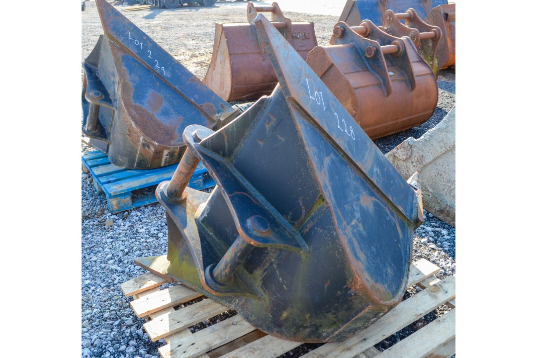 V bucket to suit JCB JS130 - Image 2 of 2