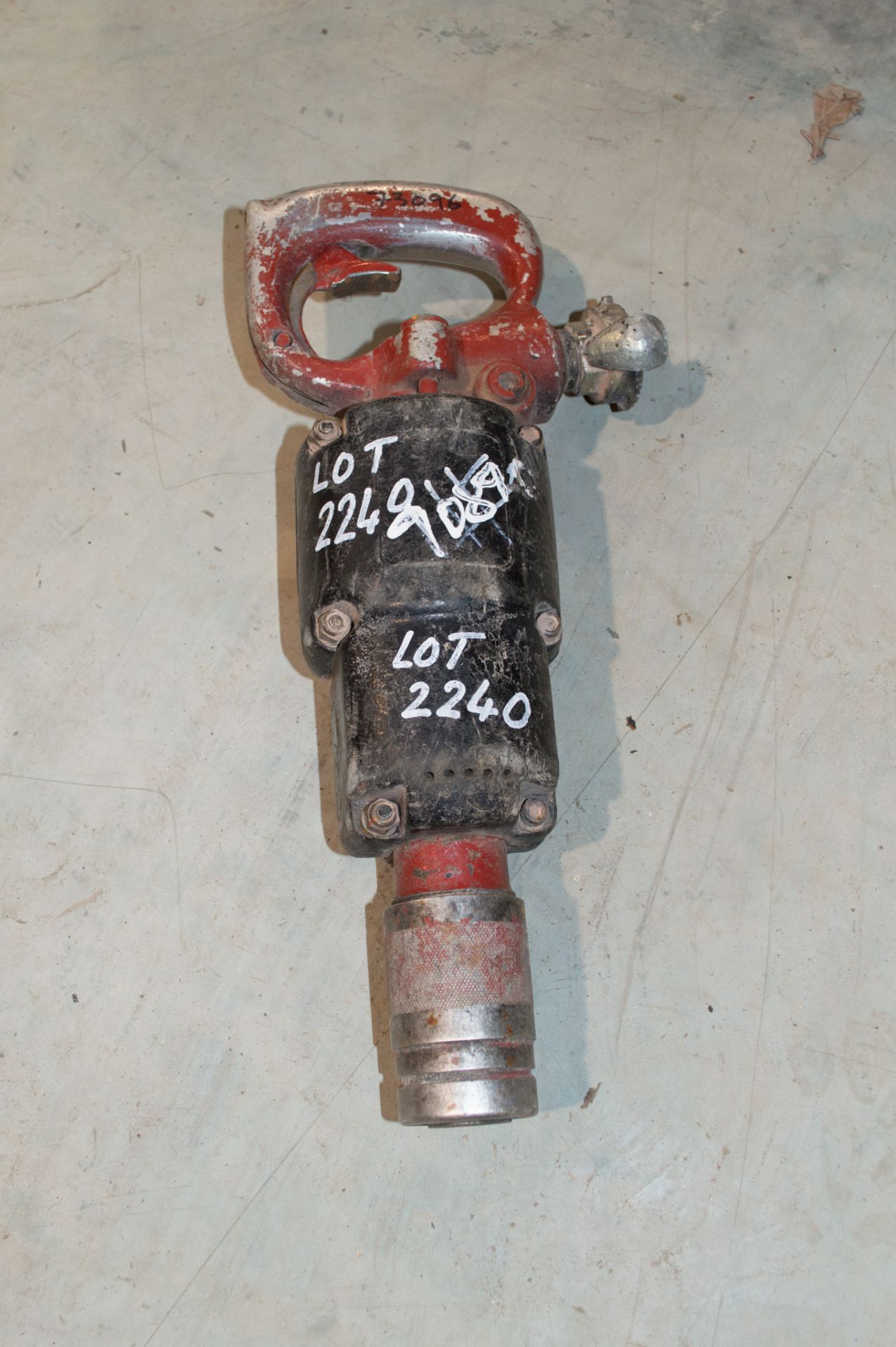 Pneumatic demolition pick CW73096